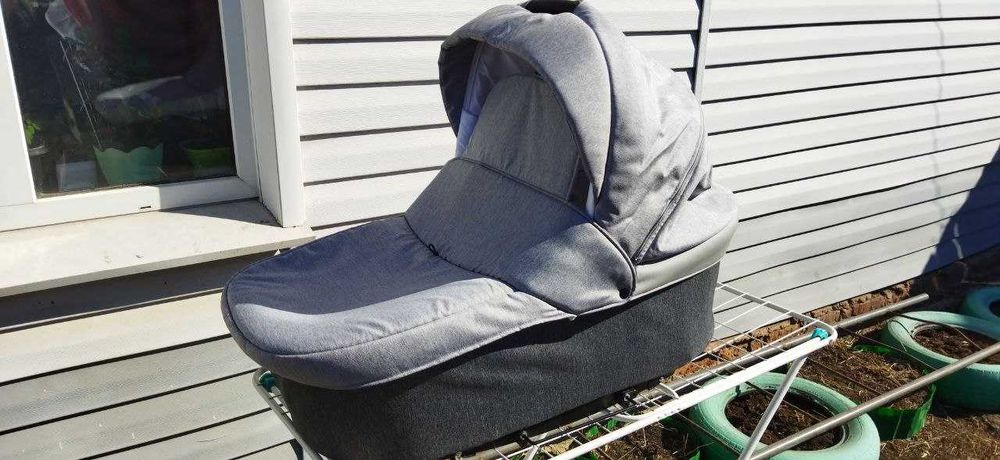 Детская коляска зима-лето