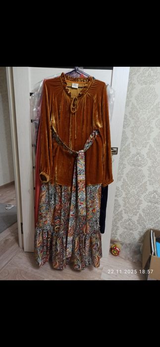 Бархатное платье