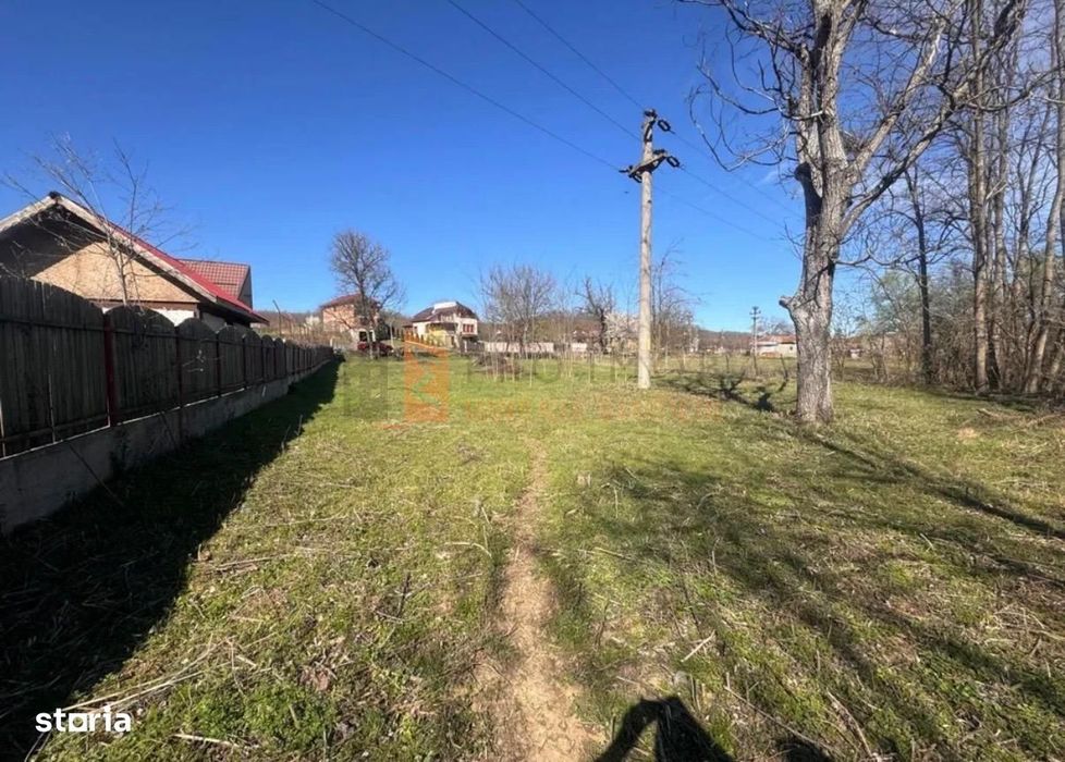 Teren intravilan zona Tisau