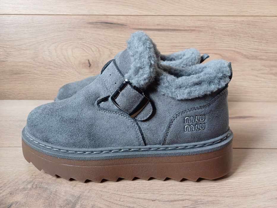 Ботинки Miu miu   новые 38 размер