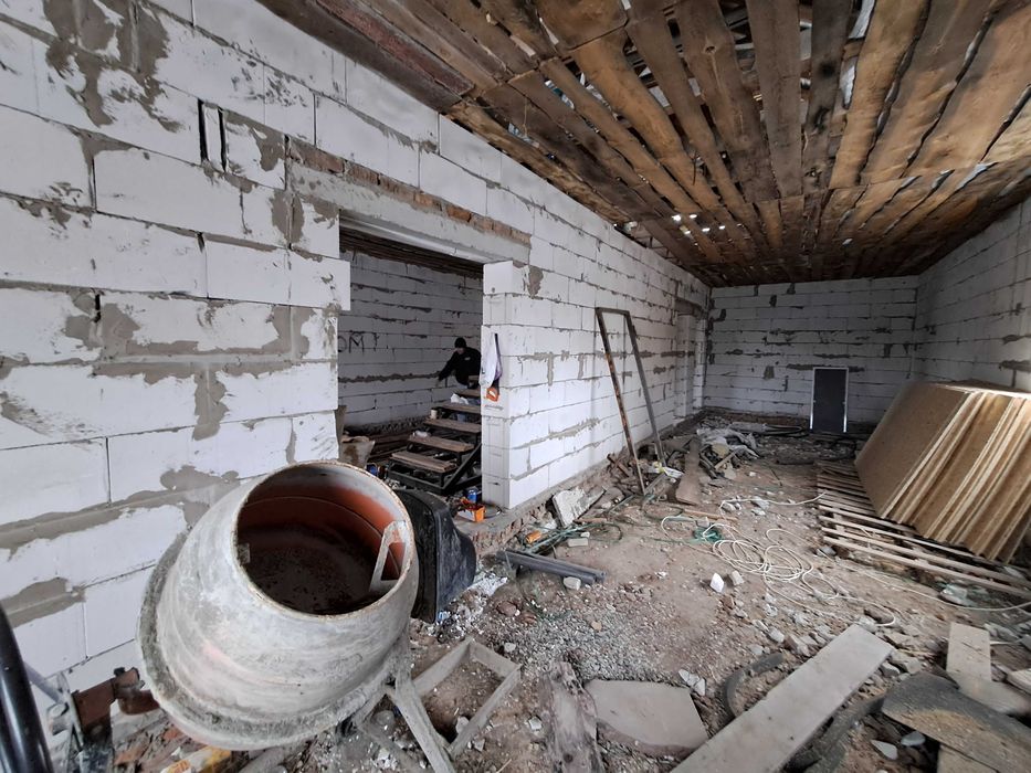 Продам 4х комнатный дом в Центре