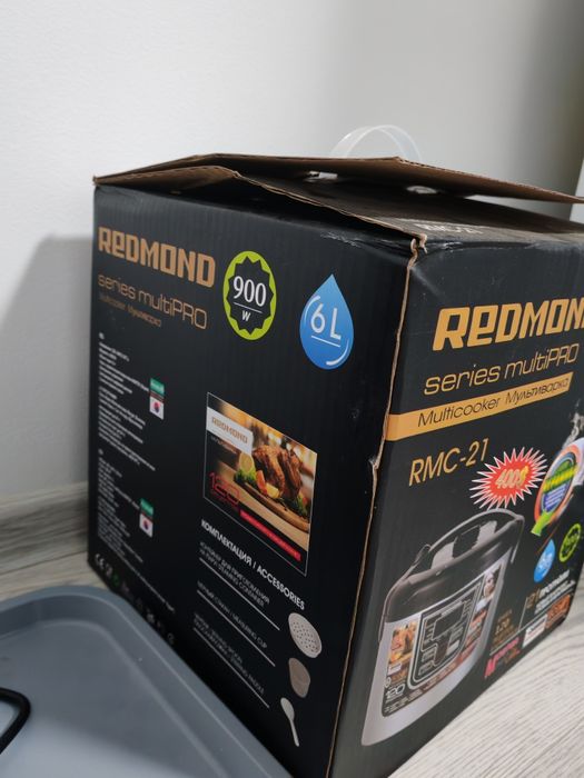 Мультиварка REDMOND