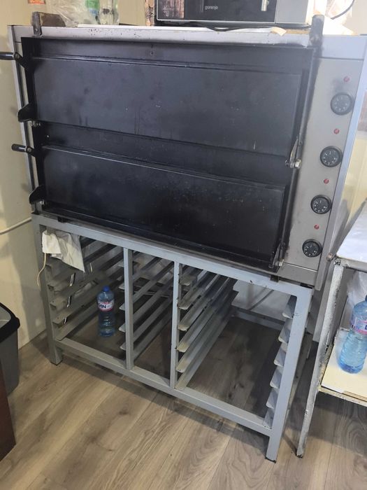 Фурна за печене на закуски и пици