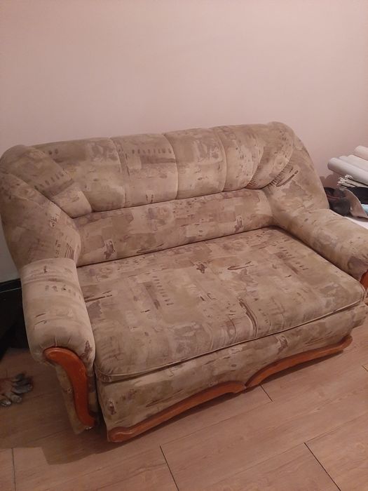 Диван 2х местный