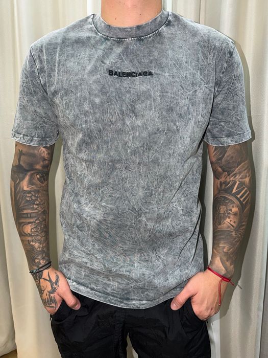 Тениска Balenciaga ХИТ модел сега!