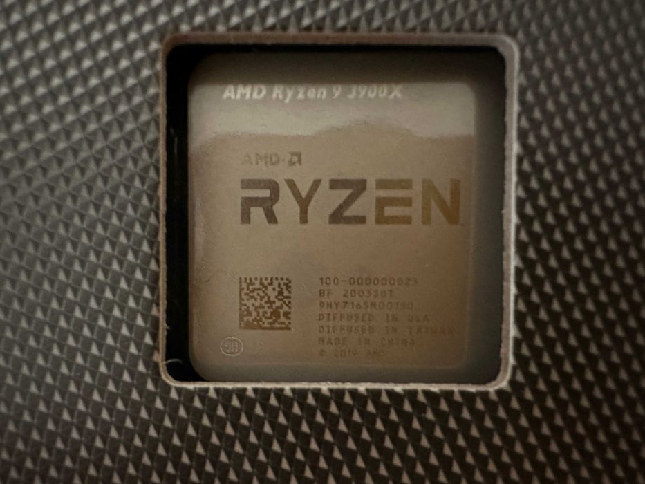 Ryzen 9 3900x употребяван работи на 2133mhz RAM