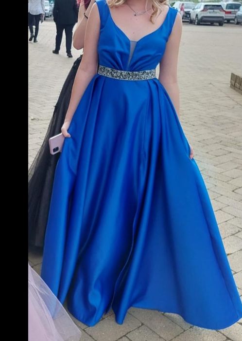 Vând rochiță elegantă