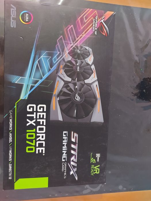 Продавам видео карта Асус Рог Стрикс 1070