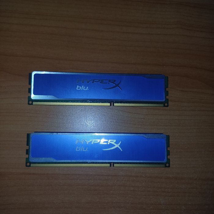 Ram hyperX blu 2×4 GB DDR3 frecventa:1600MHz