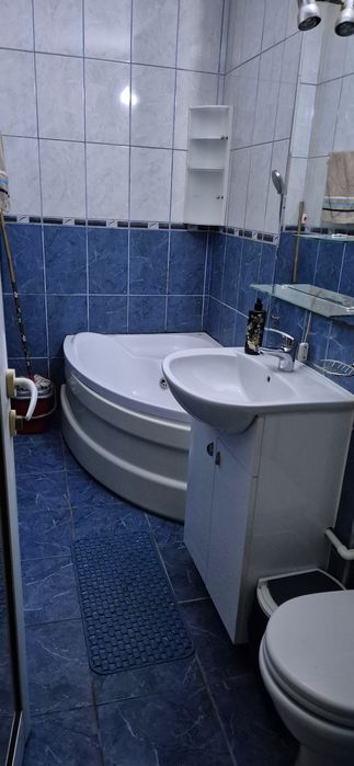 Inchiriez apartament in regim hotelier