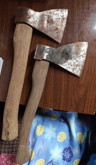 ТОПОР из  советских времён произведено вЛитве  Литва