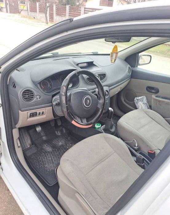 Vând Renault clio 3 2006