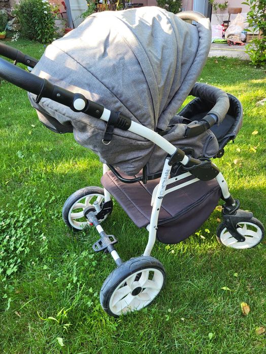 Бебешка количка със два коша лятен и зимен