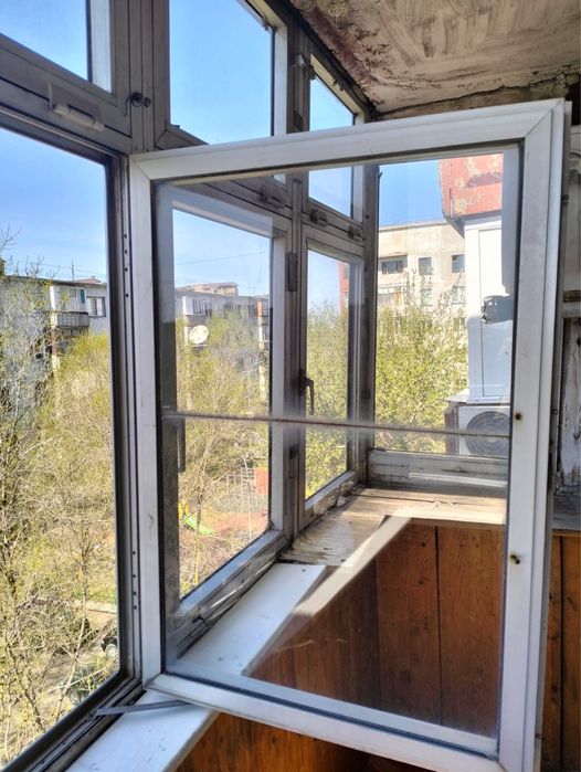 Балконная рама  со стеклами