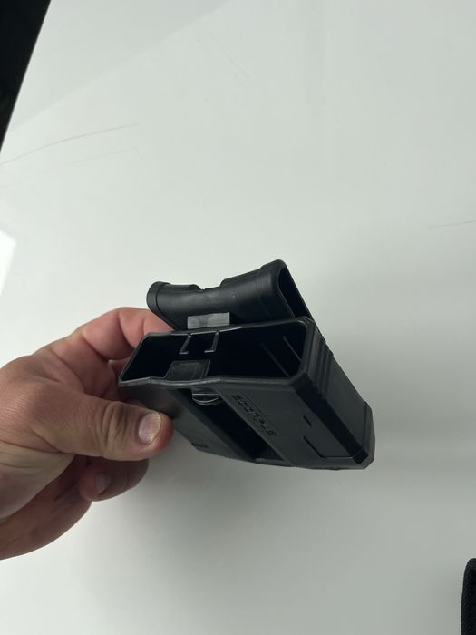 Двоен кобур за пълнители – Glock / Walther