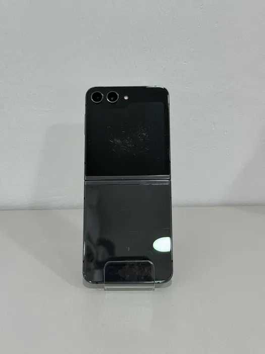 ZAP AMANET MARGEANULUI - Samsung Z Flip5 - 256GB - Black #4636