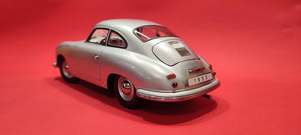 1:18 Porsche 356 coupe