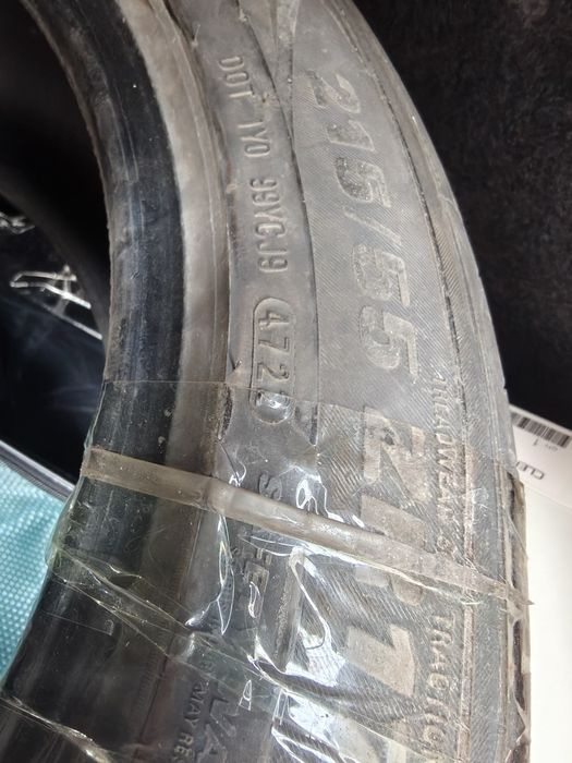 Продам шины 215/55 R17 (на хозяйственные нужды