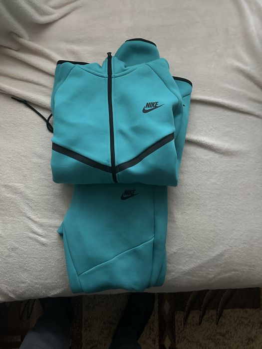 Nike tech fleece