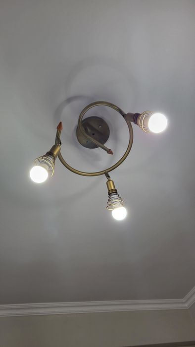 Люстра 3х рожковая