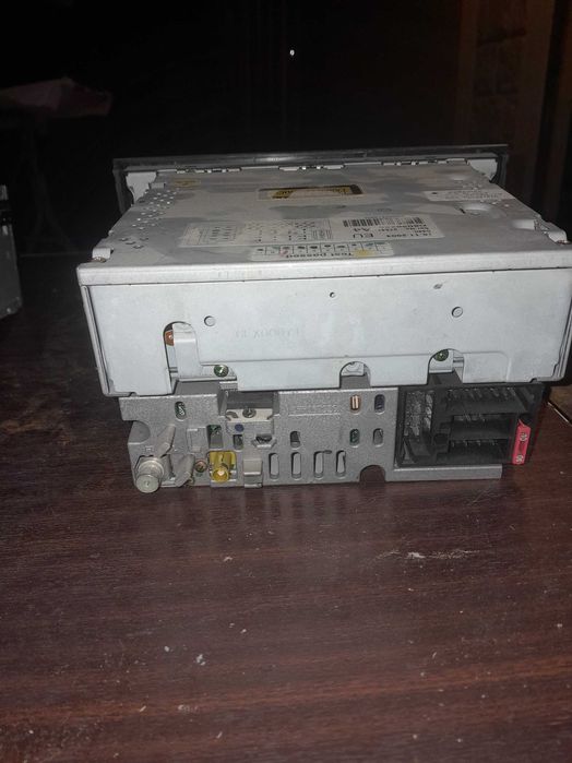 Ауди а4  б7  на части