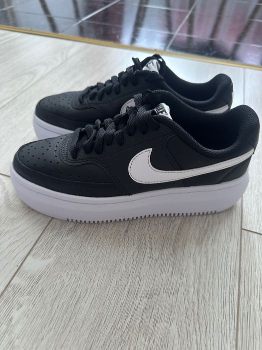 Adidași Nike damă