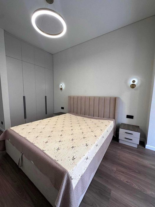 Срочно ! Сдаю  2х ком кв-ру Жк Пойтахт Гавхари Ц2 Алайский А3