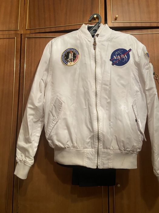 Оригинальная ветровка ,размер 48~52