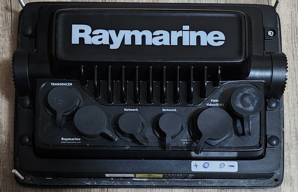 Raymarine a98 9″ сензорен MFD картограф SONAR w/ WiFi + DownVision E70