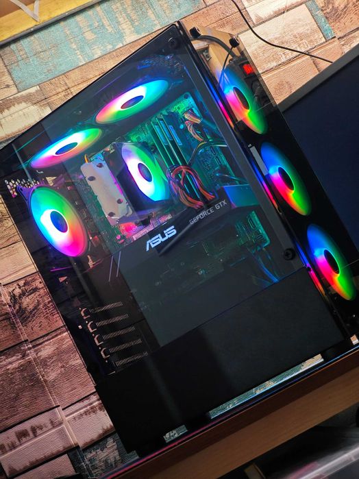 Pc i7 7700, 16 ram, gtx 1650 4gb, ssd +HDD, calculator unitate gaming