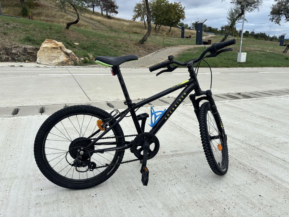 Bicicleta pt copii 7-10 ani