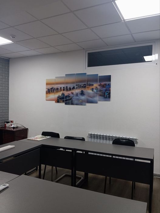 Недорогой уютный Офис на Версале