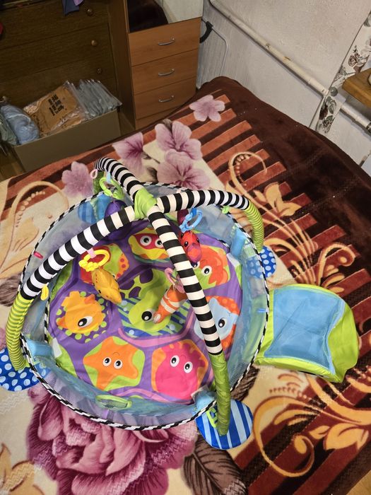 Продаю развивающий коврик