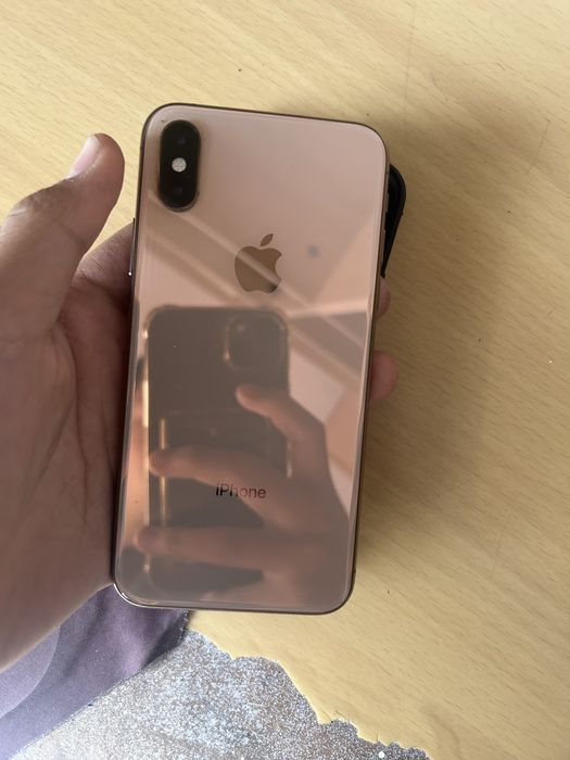 IPhone Xs,в хорошем состояний