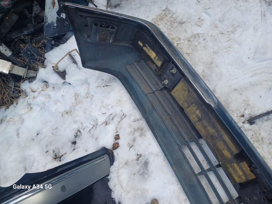 Бампер передний w124