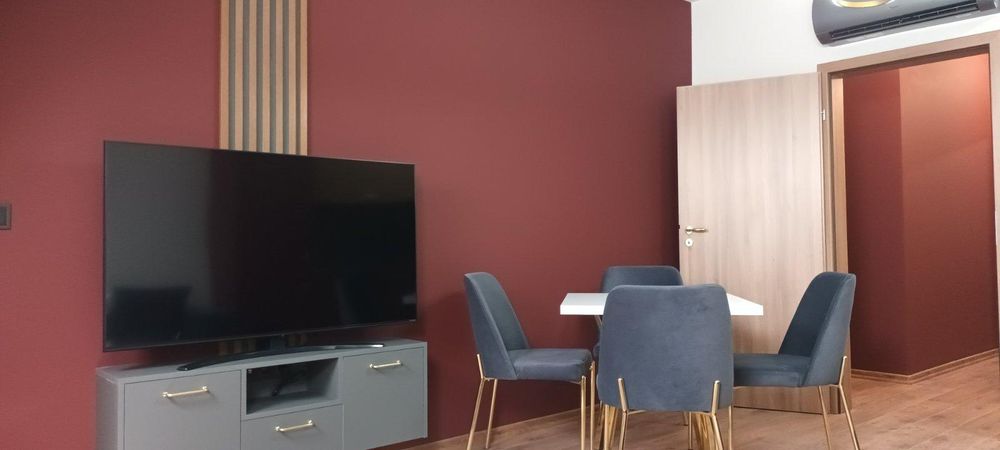 Дава се под наем Двустаен апартамент в Пловдив, Център - 65 кв.м за 750 € - Снимка #2