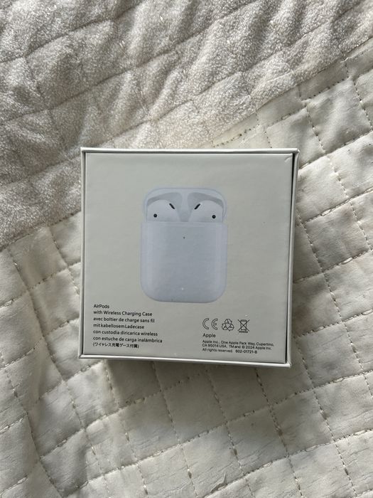 Продается эйрподсы новые 2 серия