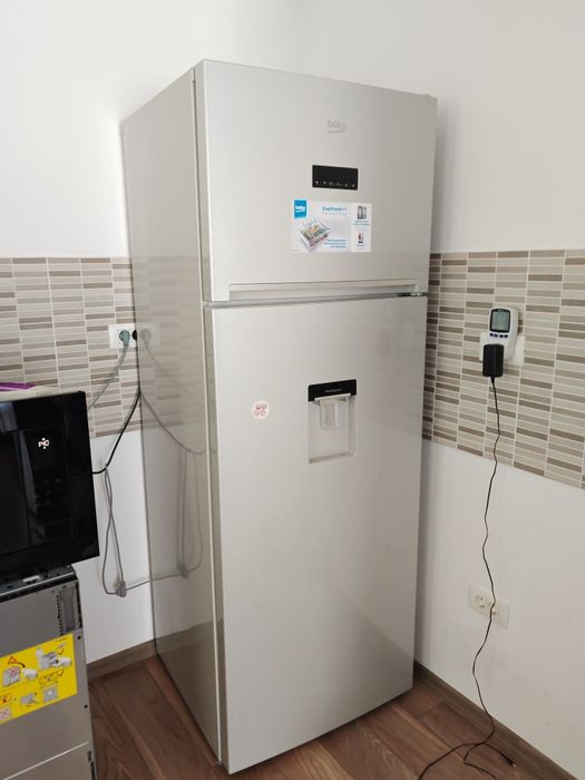 Frigider Beko cu congelator