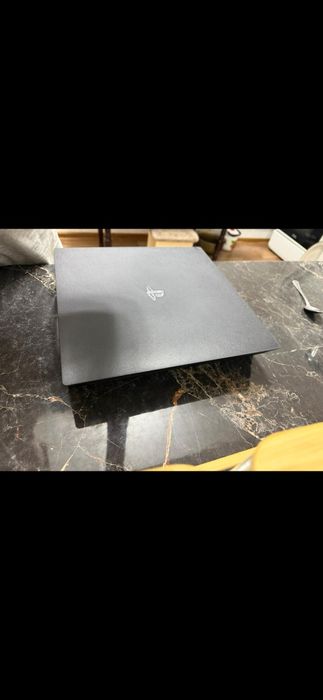Playstation 4 pro 1тб