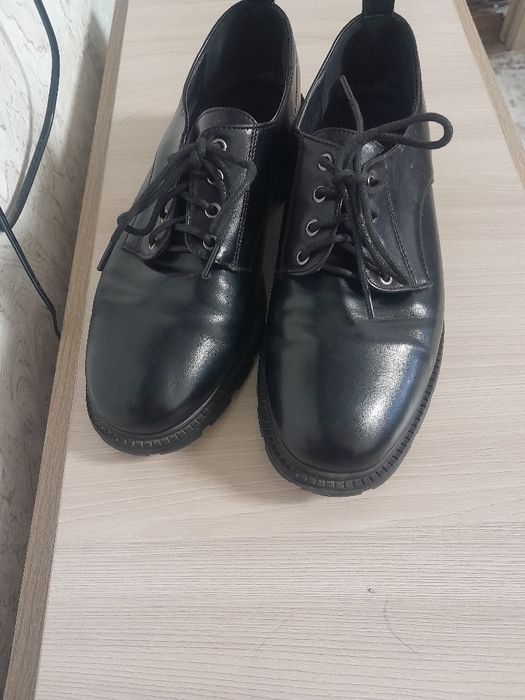 Ботинки женские размер 39