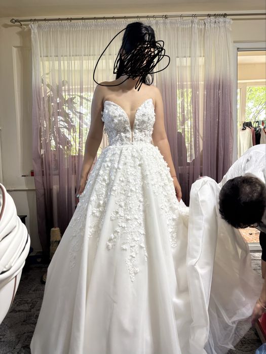 Vand rochie de mireasa