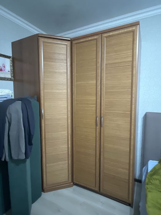 Продам Шкаф самовывоз