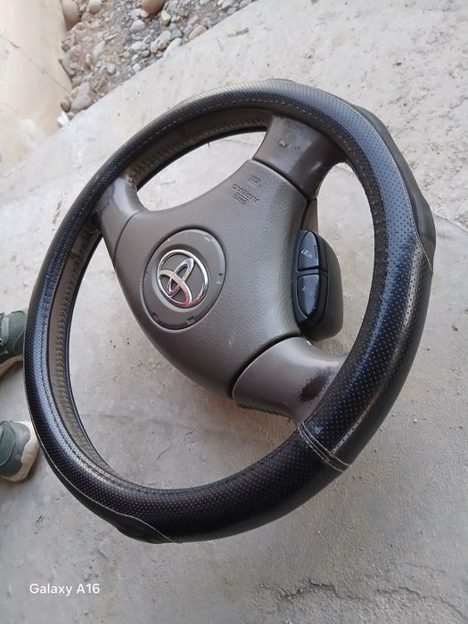 Руль на Toyota Windom 30