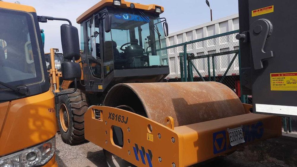 РАССРОЧКАга 16 тн.лик виброкаток (XCMG XS163J)