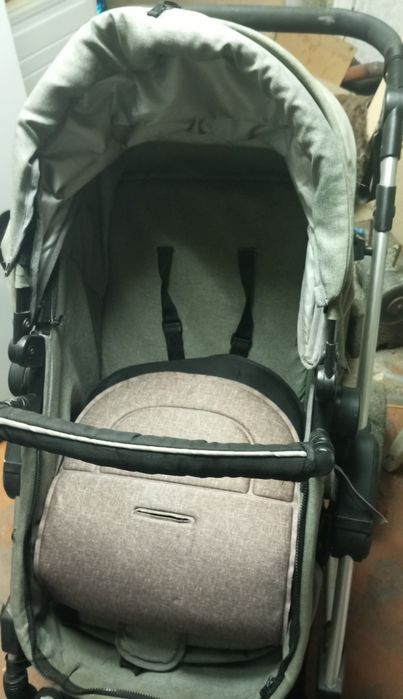 Продам коляску б/у