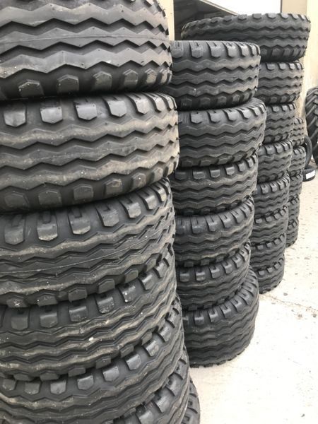 11.5/80-15.3 r15.3 avem si camere si jante r15.3 cu 10.0/75 14PR AXYT