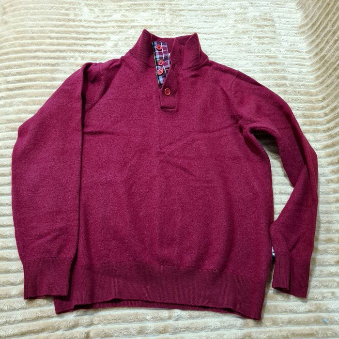 Костюм школьный и кофты