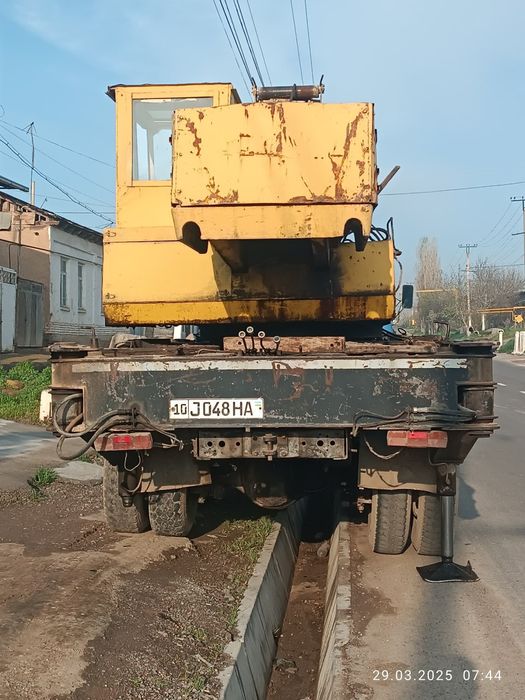 Автокран ЗИЛ 133