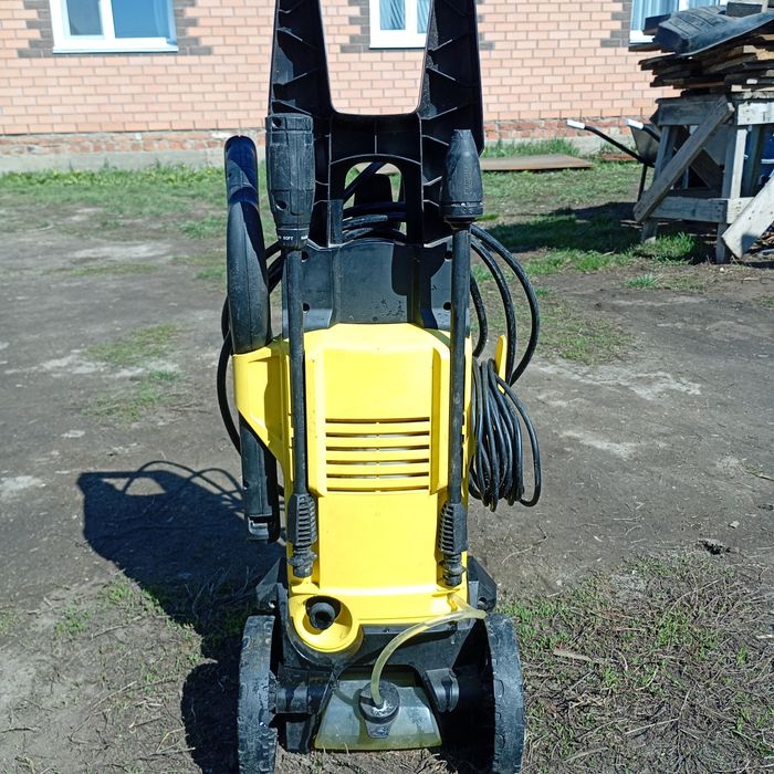 Продам Керхер К3