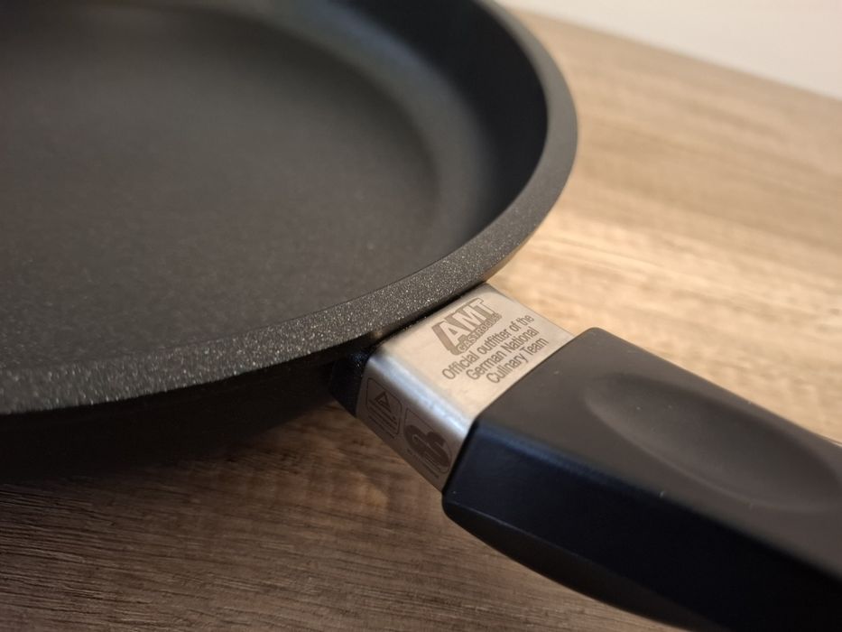 Tigaie aluminiu cu capac, 26cm, inaltime 5 cm - AMT Gastroguss